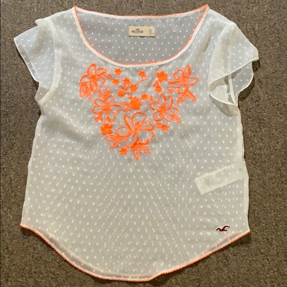 ⭐️ NWOT Hollister Sheer Flowered Tee XS